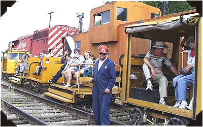 rail2.jpg (42458 bytes)