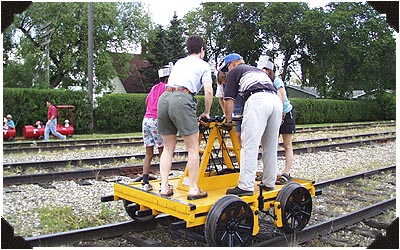 rail4.jpg (50711 bytes)